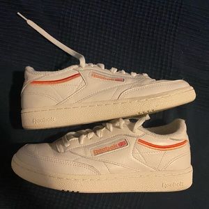 Reebok w’s sz 8 classic club.